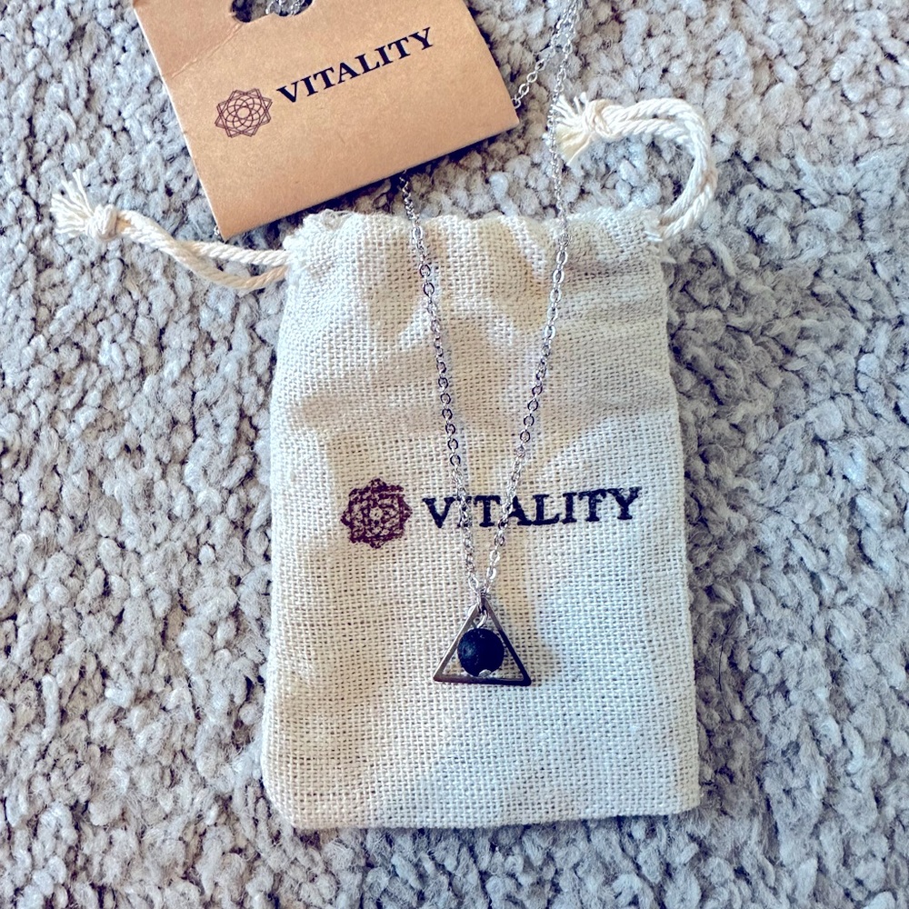 Vitality essential oil defusing necklace silver!!! Triangle and lava bead! ✨